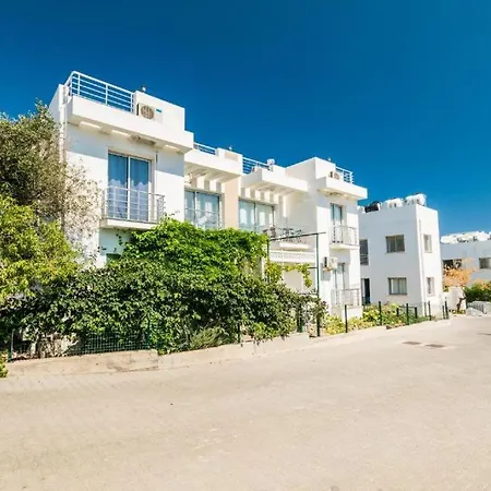 Beautiful One-bedroom Lukomorye B6 نيقوسيا