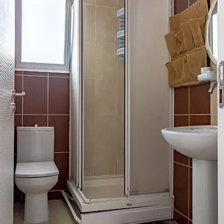 Beautiful One-bedroom Lukomorye B6 Apartamento Nicosia